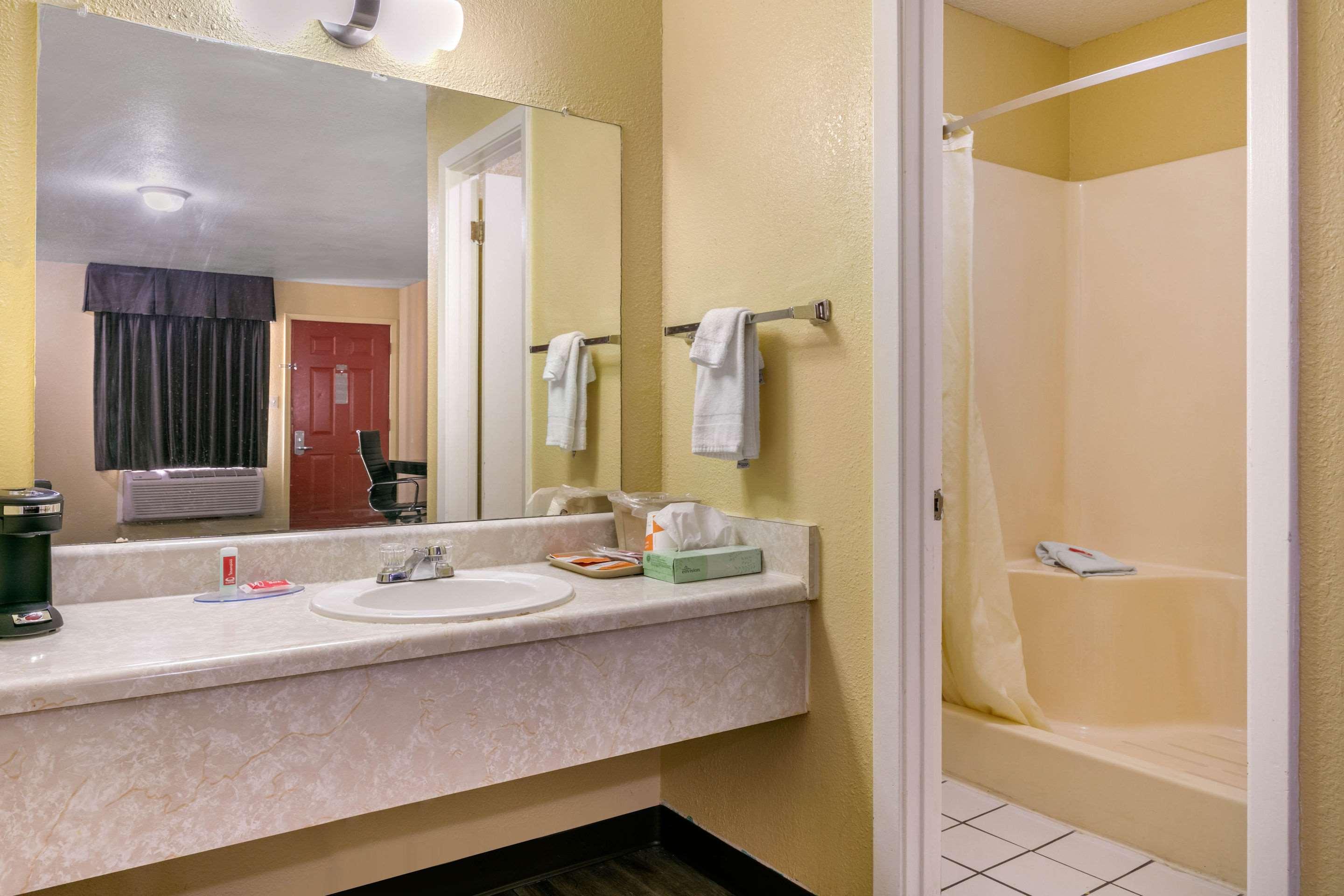 Econo Lodge Jonesboro Buitenkant foto
